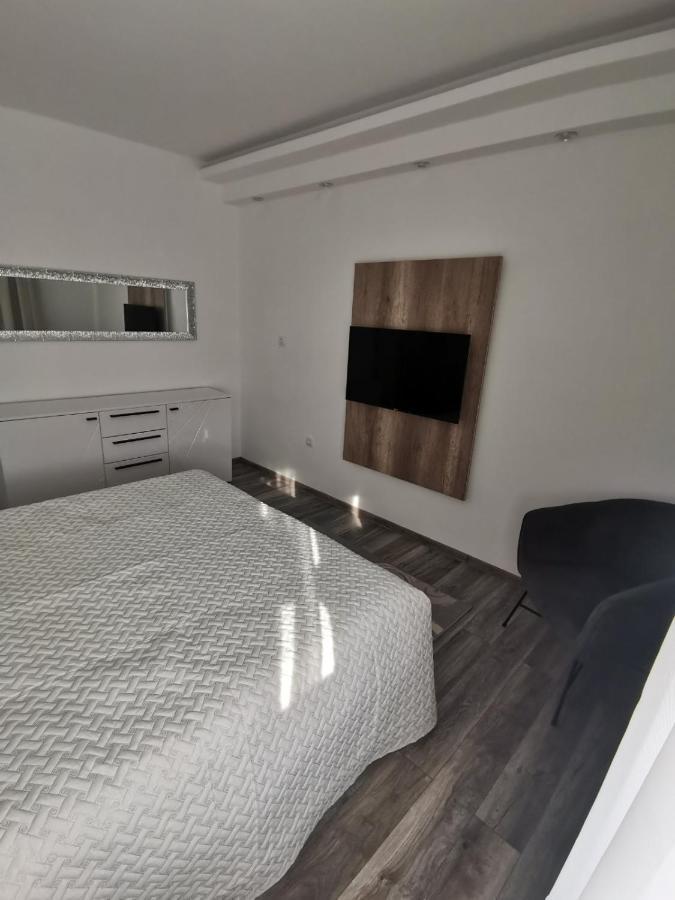 Apartments Isidora Novi Sad Dış mekan fotoğraf